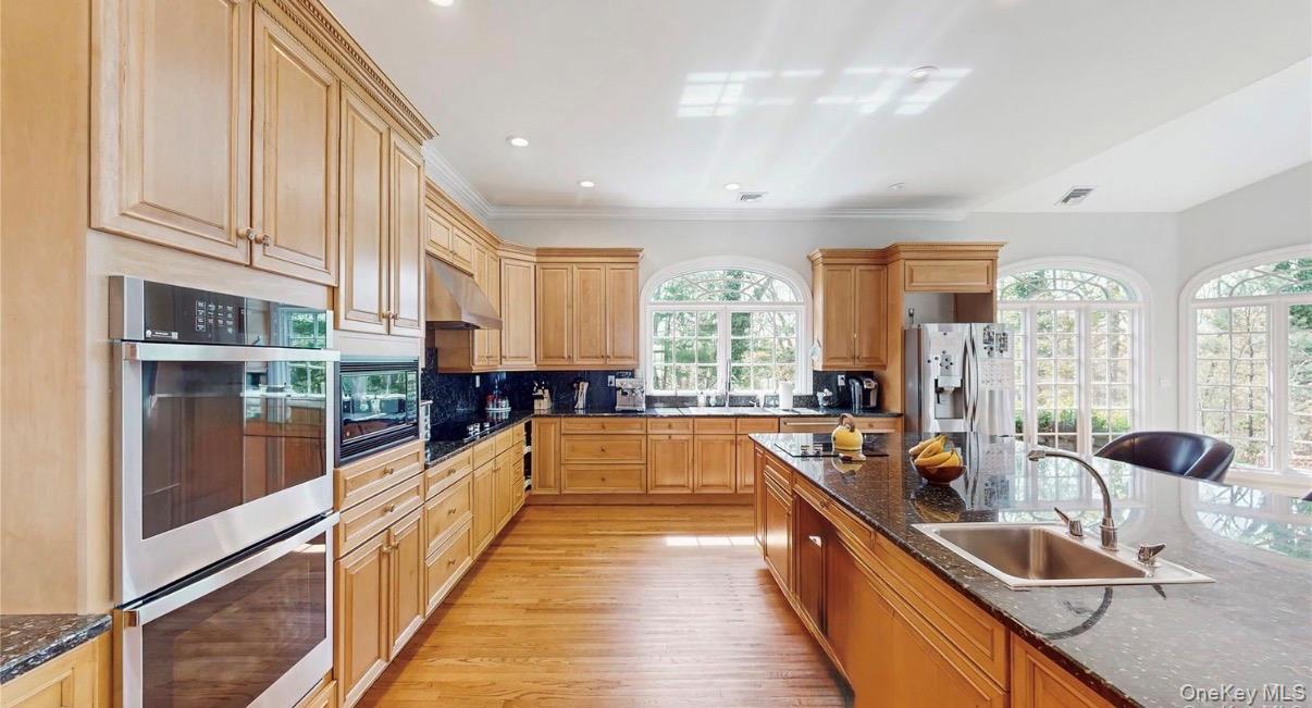 #9 photo, 406 Duck Pond, Locust Valley , NY 11560