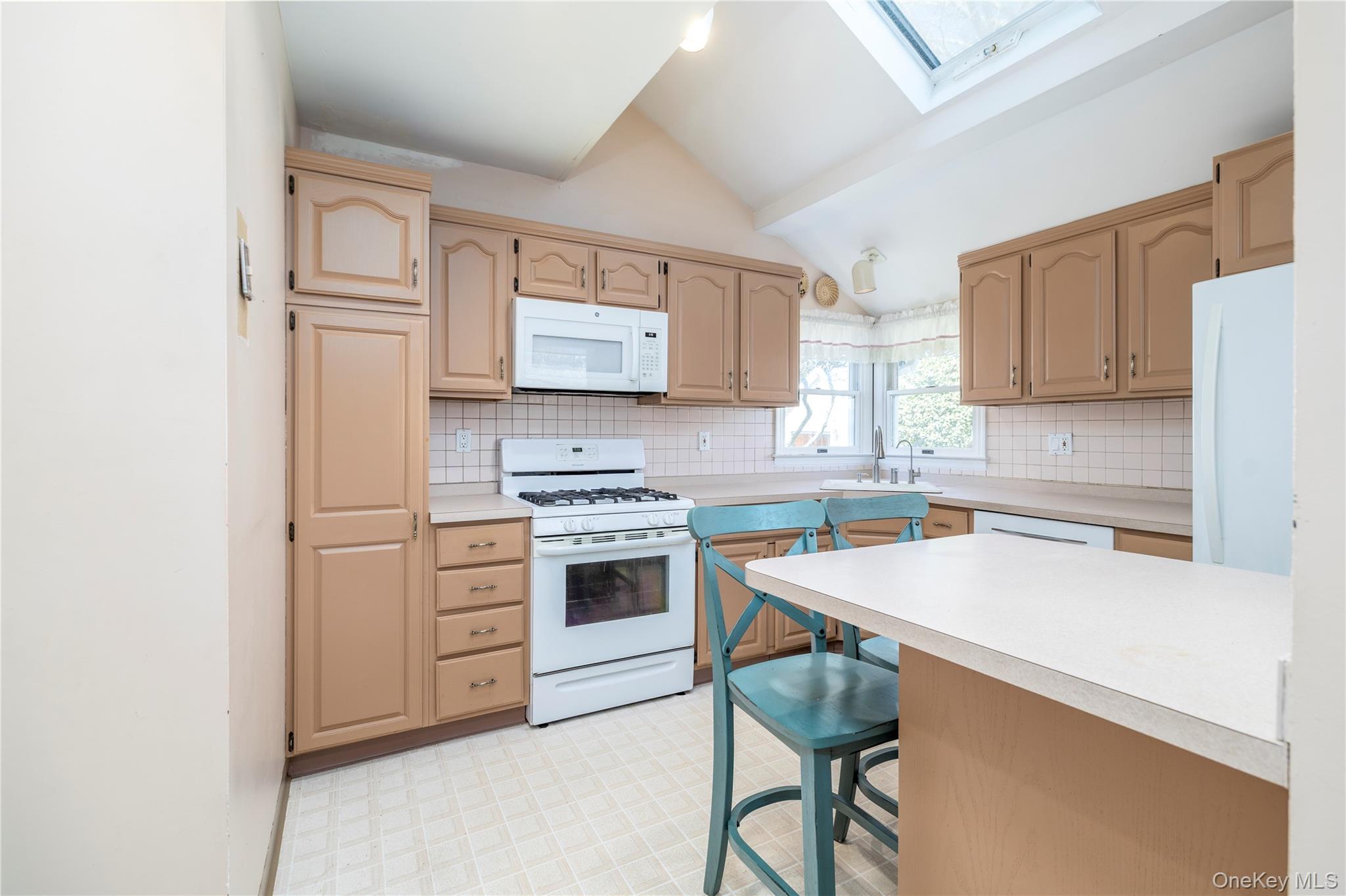 #10 photo, 65 Jarvis Place, Lynbrook , NY 11563