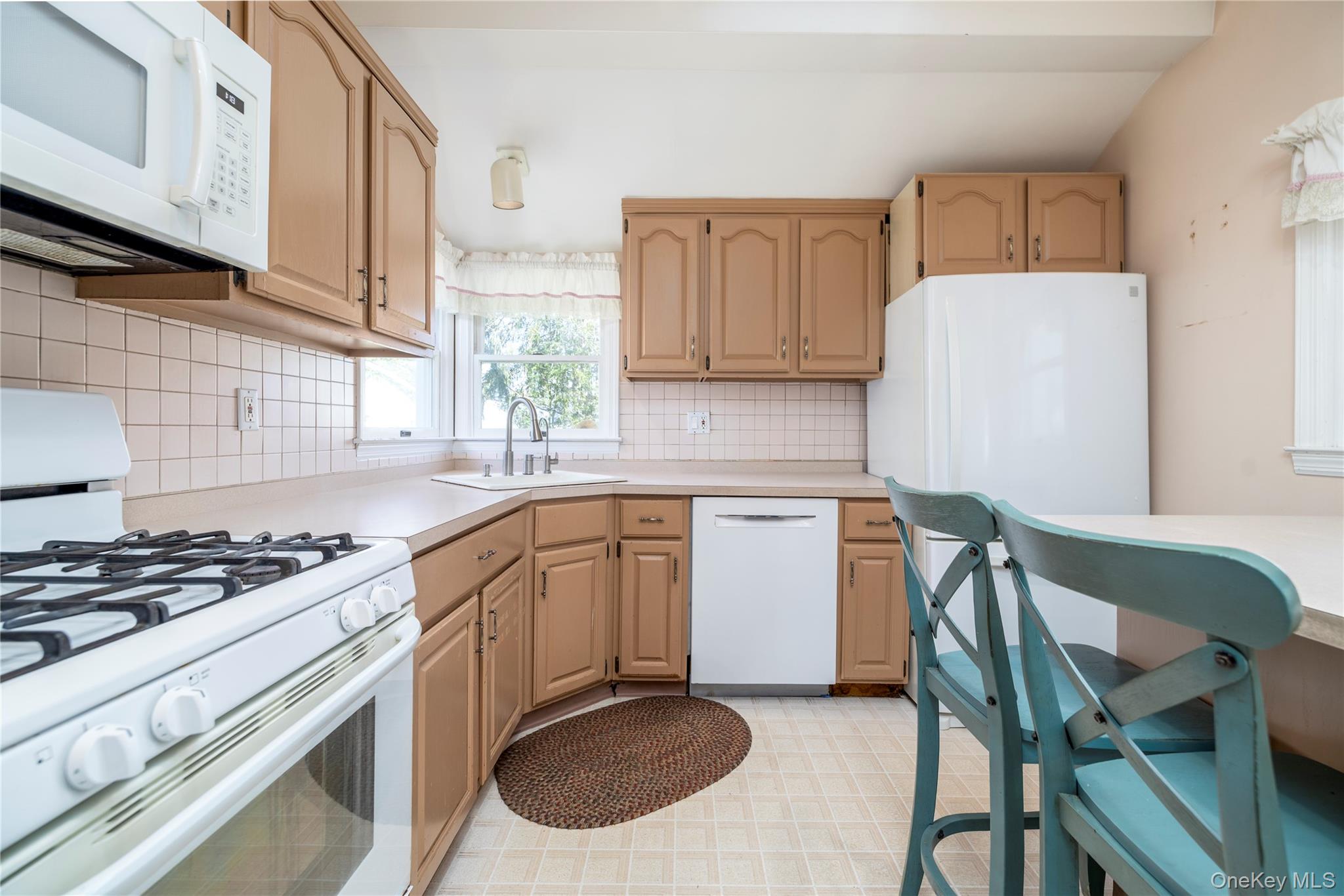 #11 photo, 65 Jarvis Place, Lynbrook , NY 11563