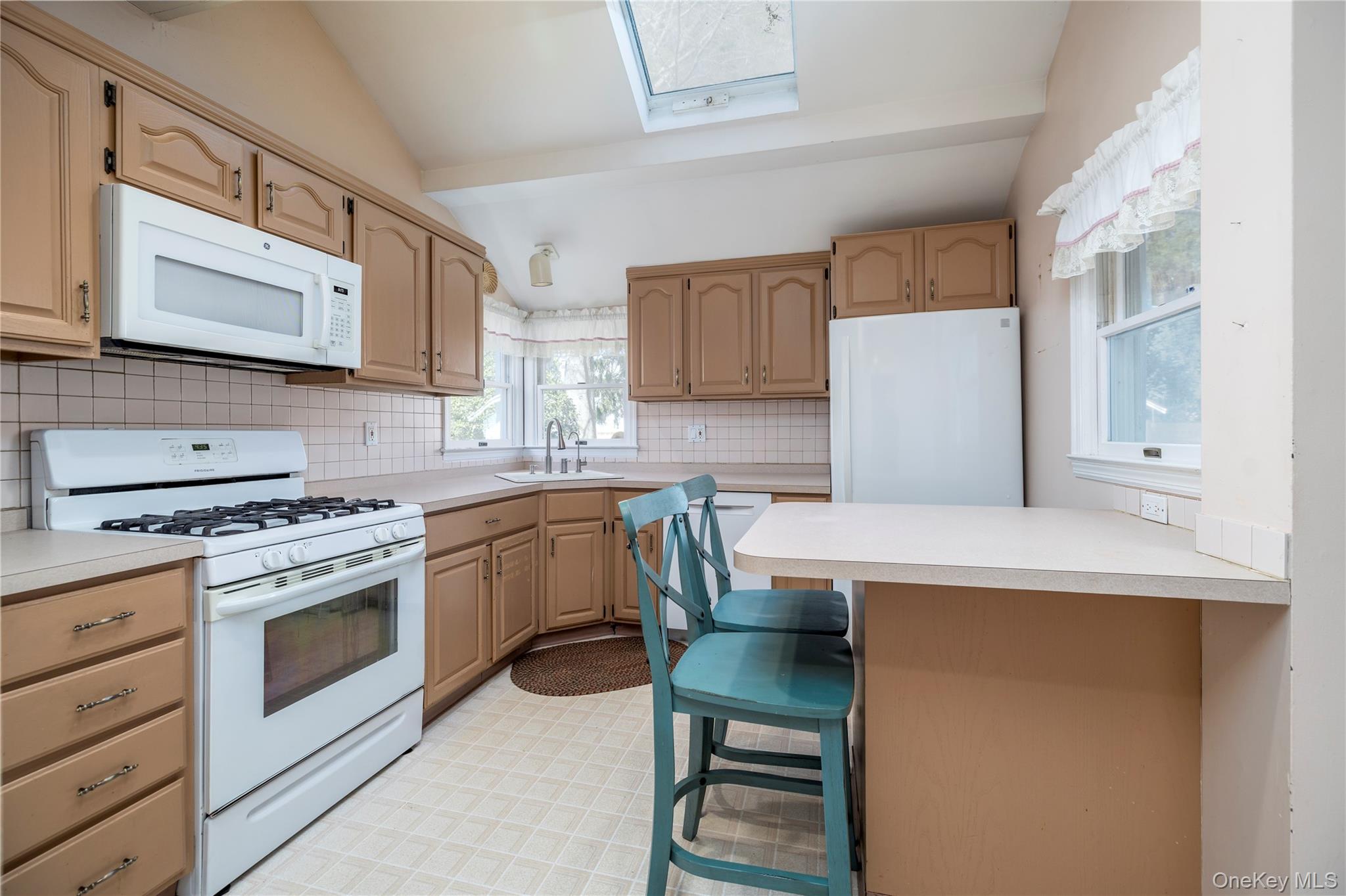 #12 photo, 65 Jarvis Place, Lynbrook , NY 11563