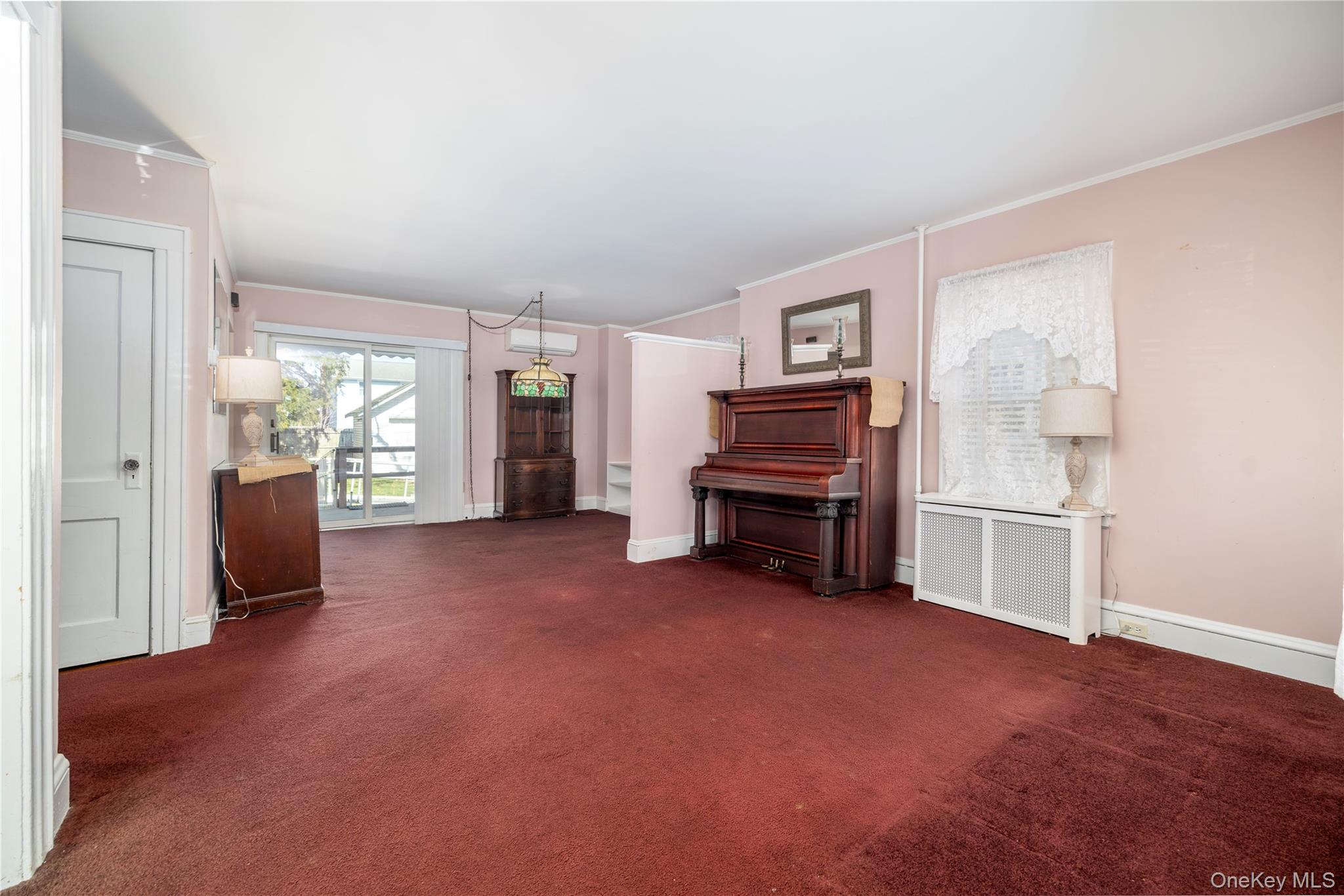 #5 photo, 65 Jarvis Place, Lynbrook , NY 11563