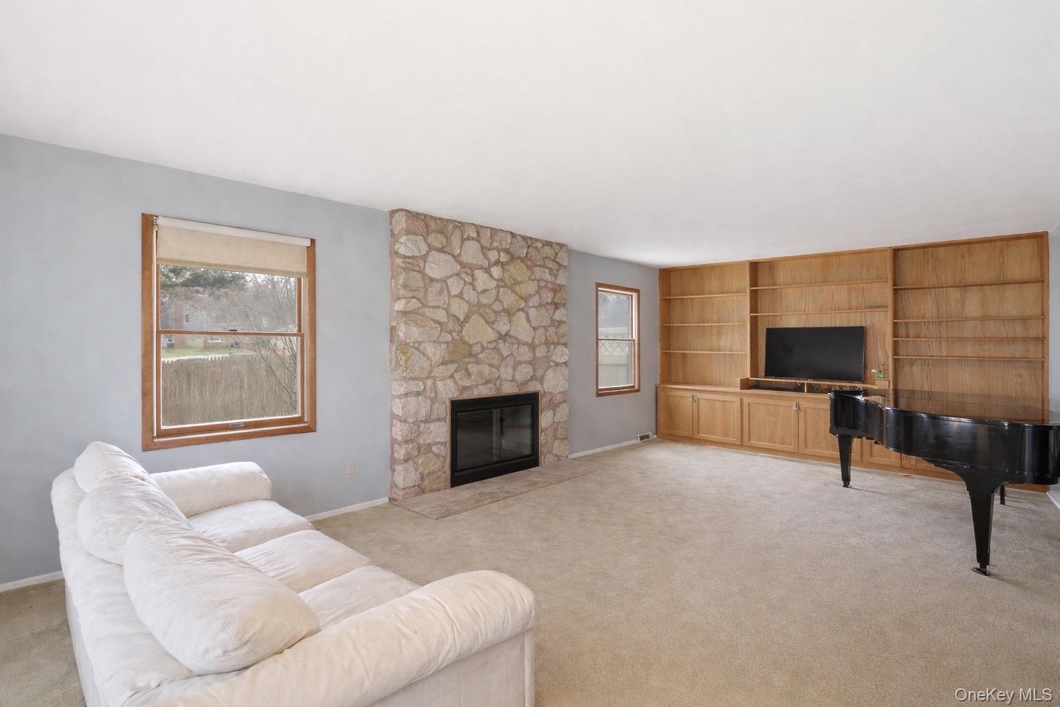 #6 photo, 25 Haskel Lane, Stony Brook , NY 11790