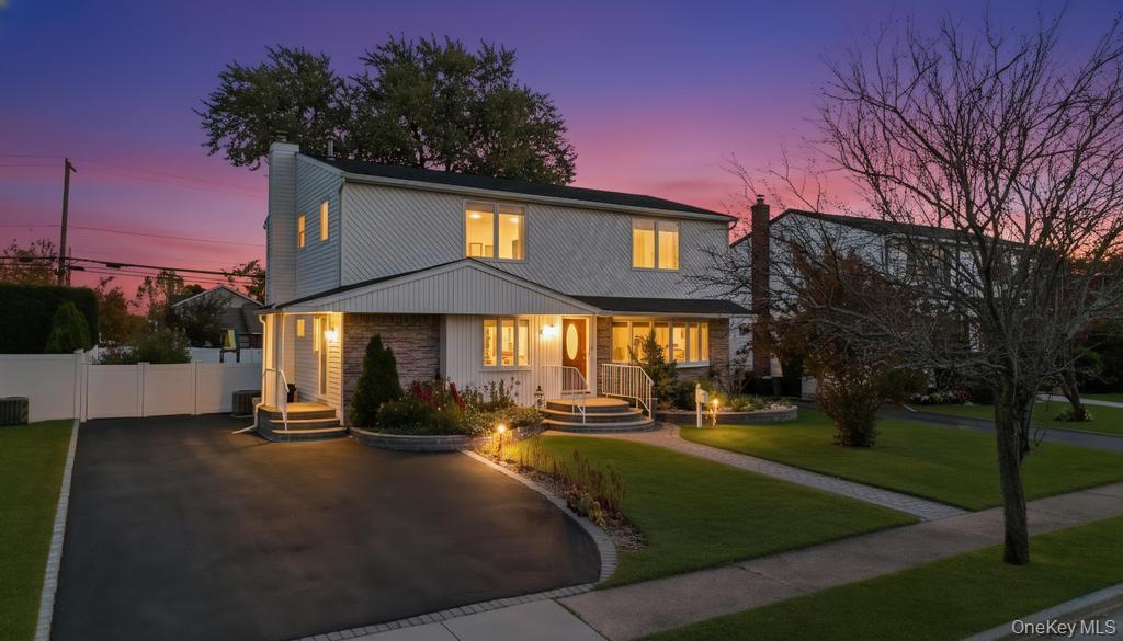 #1 photo, 30 Andover Lane, Hicksville , NY 11801