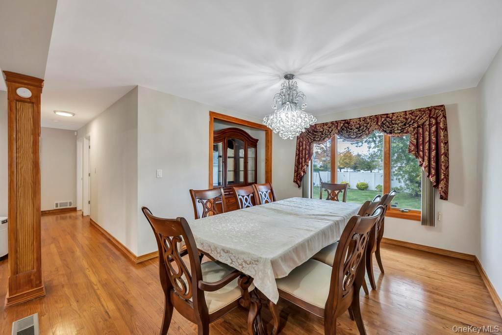 #12 photo, 30 Andover Lane, Hicksville , NY 11801