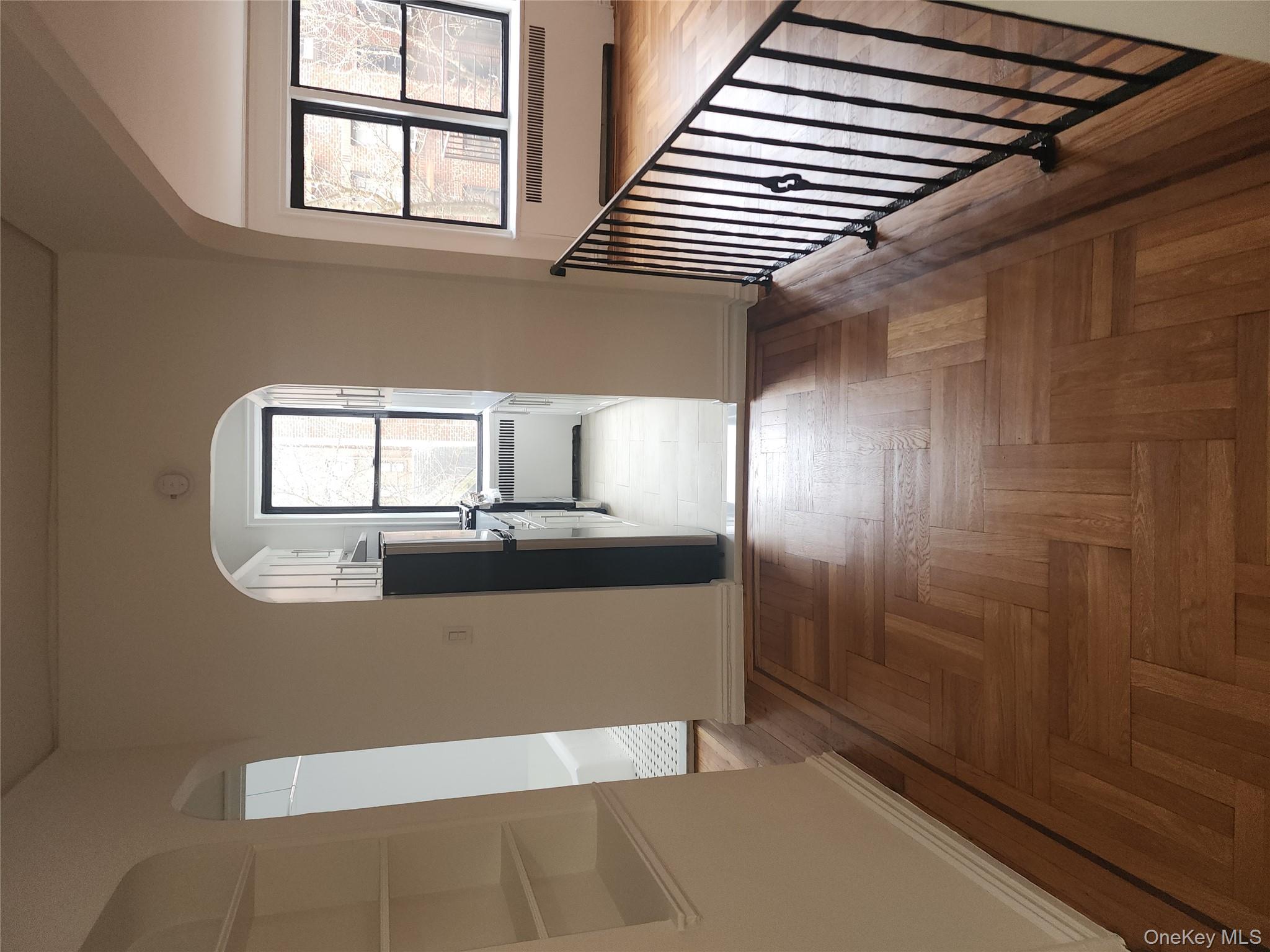 #4 photo, 2685 Creston Avenue, Bronx , NY 10468