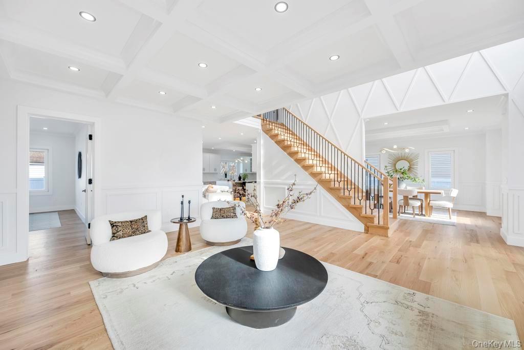 #12 photo, 14 Eve Lane, Levittown , NY 11756