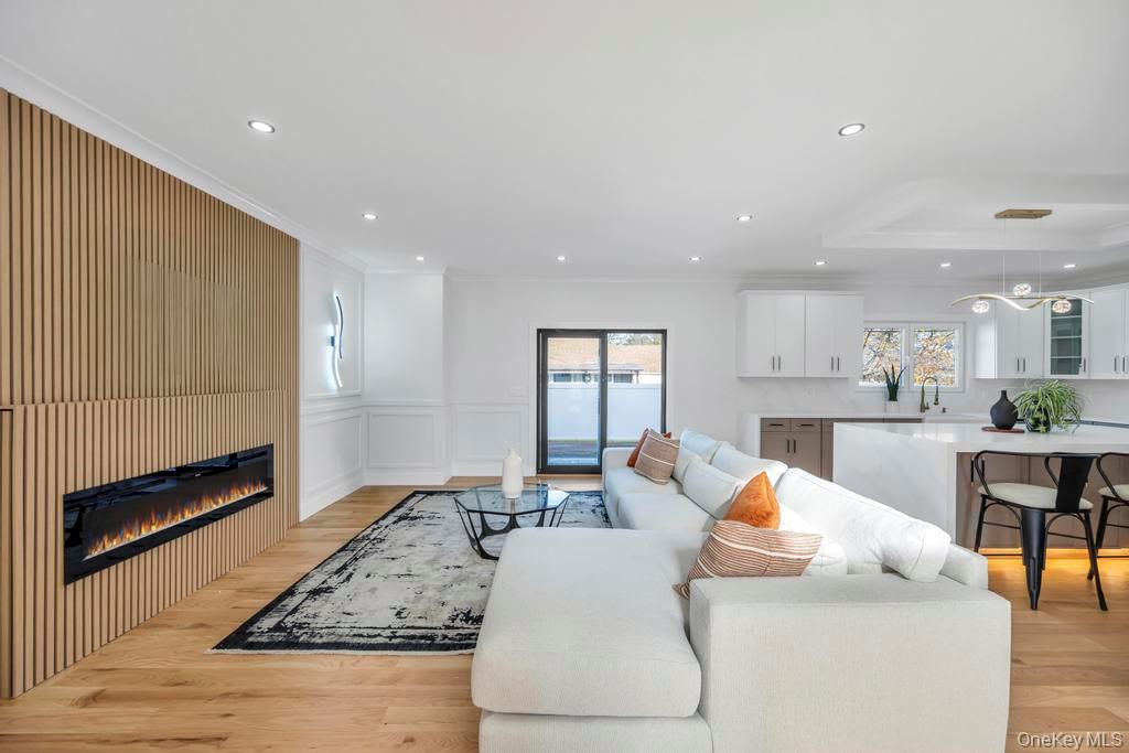 #14 photo, 14 Eve Lane, Levittown , NY 11756