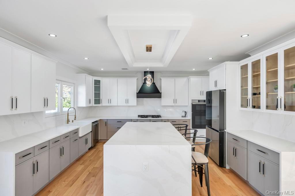 #4 photo, 14 Eve Lane, Levittown , NY 11756