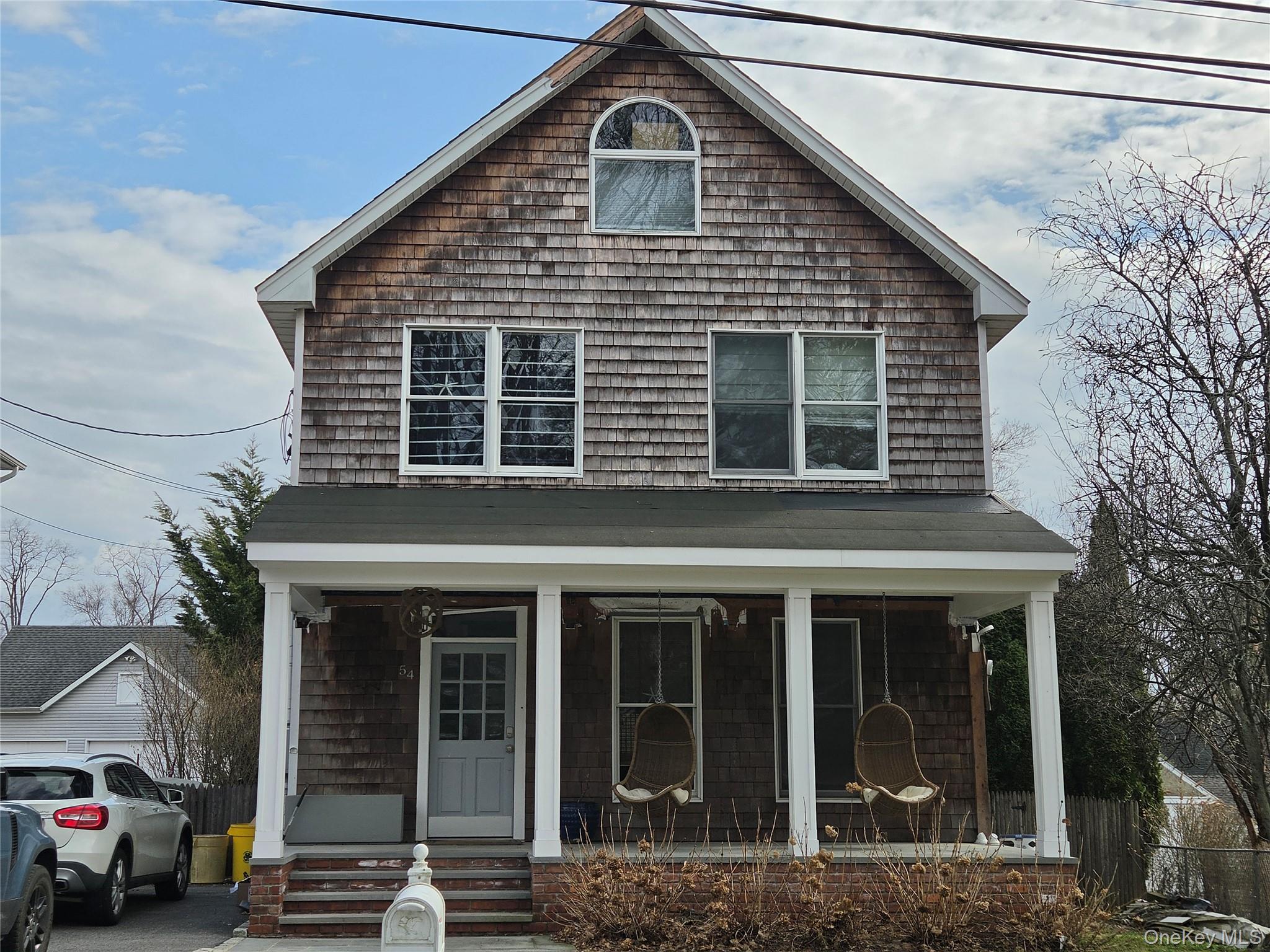 #1 photo, 54 Cocks Lane, Locust Valley , NY 11560