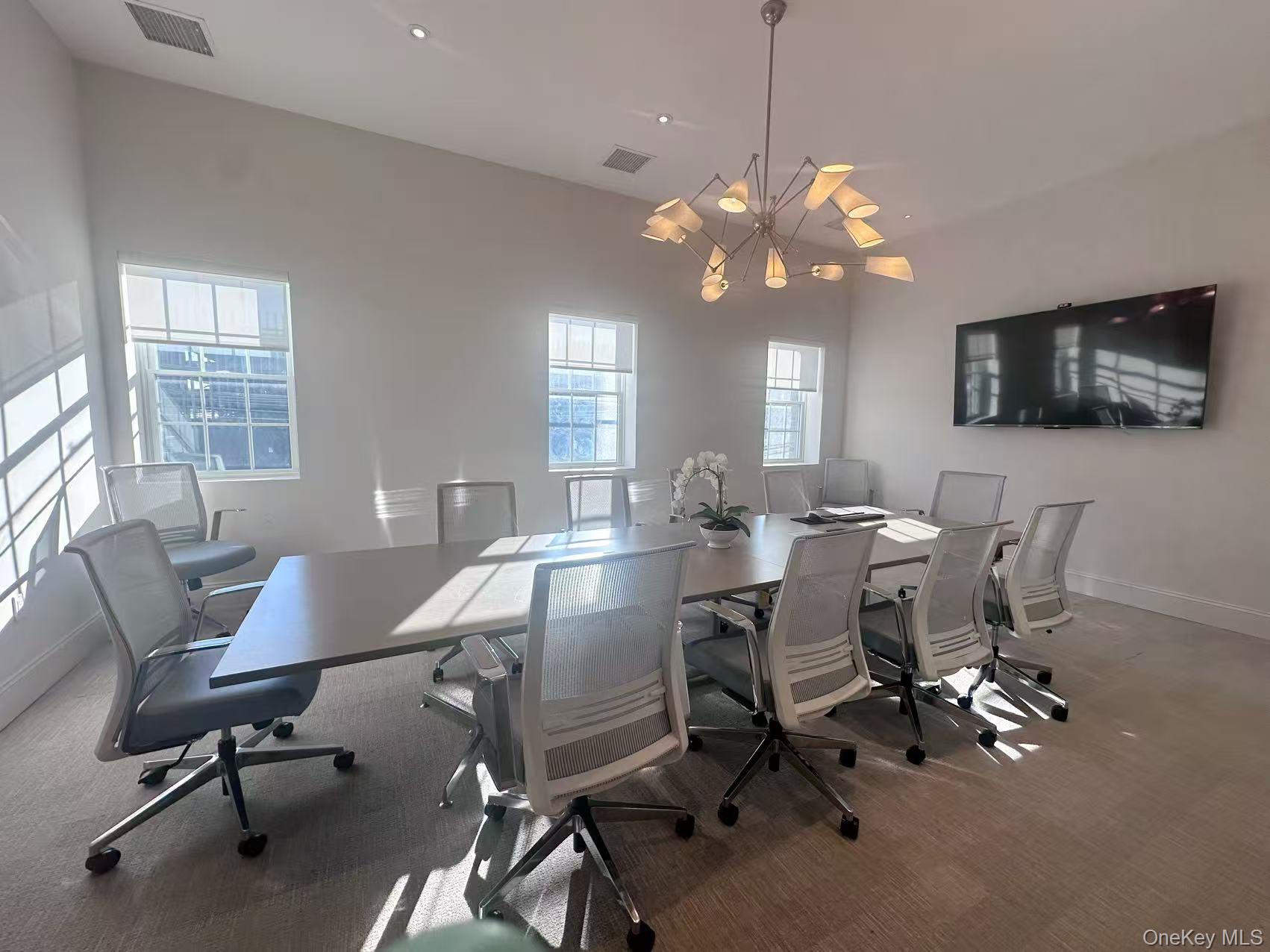 #3 photo, 42 Middle Neck Road, 長島 大頸 Great Neck , NY 11021