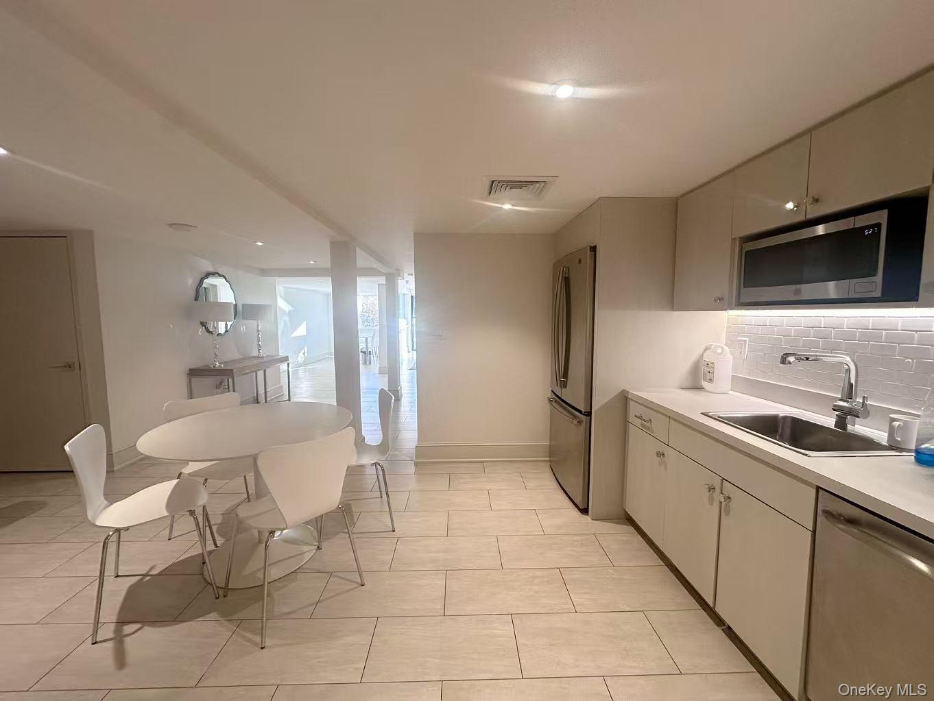 #5 photo, 42 Middle Neck Road, 長島 大頸 Great Neck , NY 11021