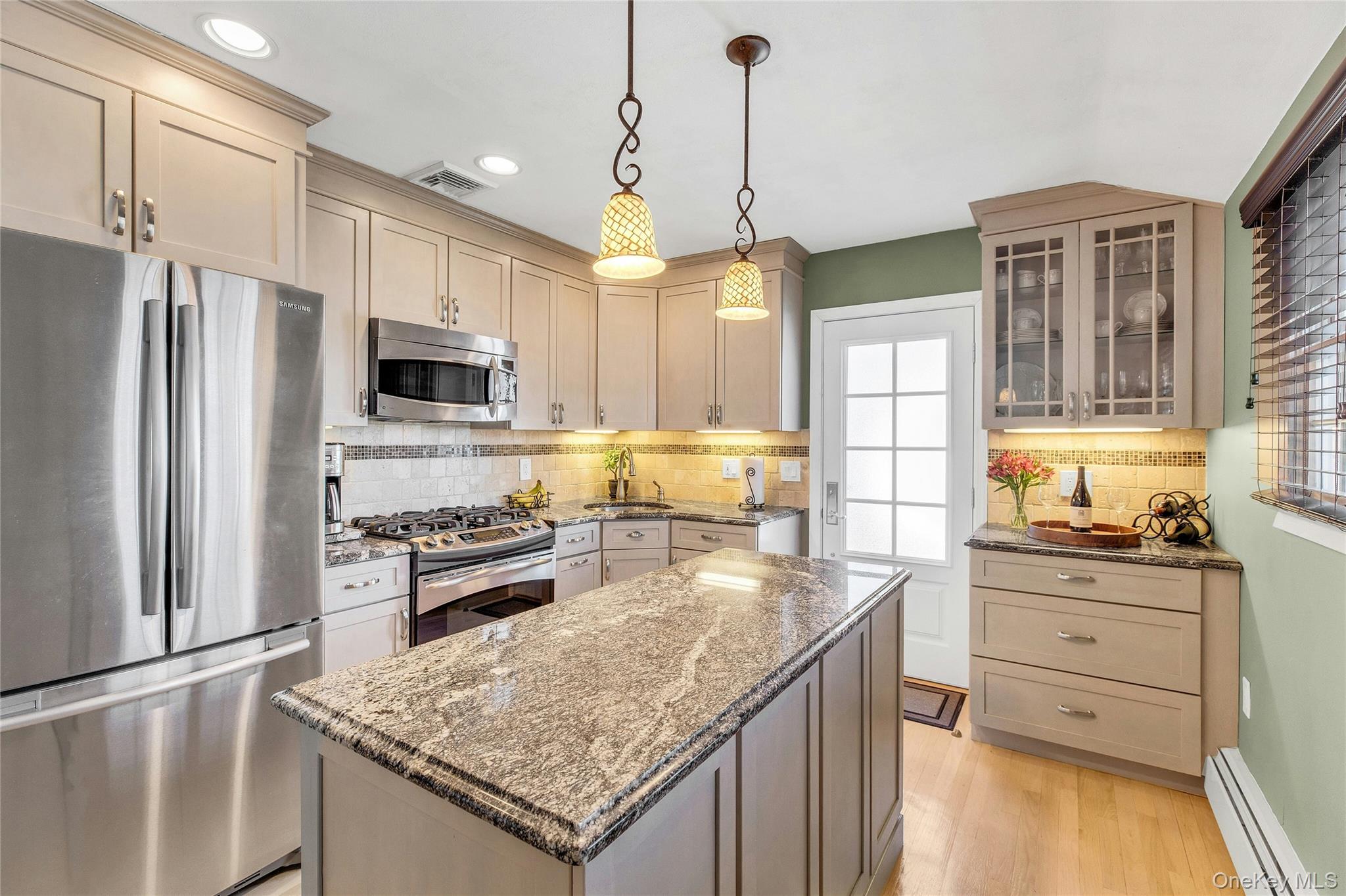 #7 photo, 114 Lowell Road, Sayville , NY 11782