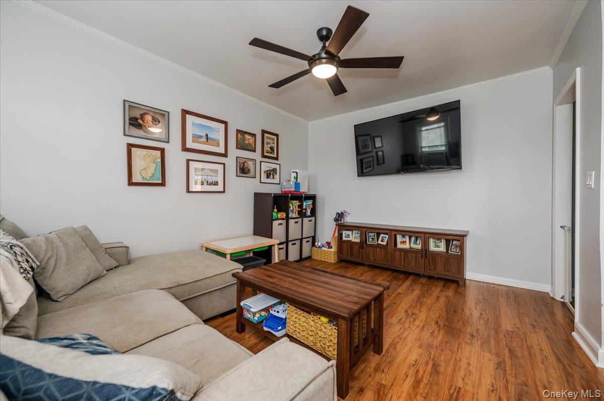 #6 photo, 365 W Hudson Street, Long Beach , NY 11561