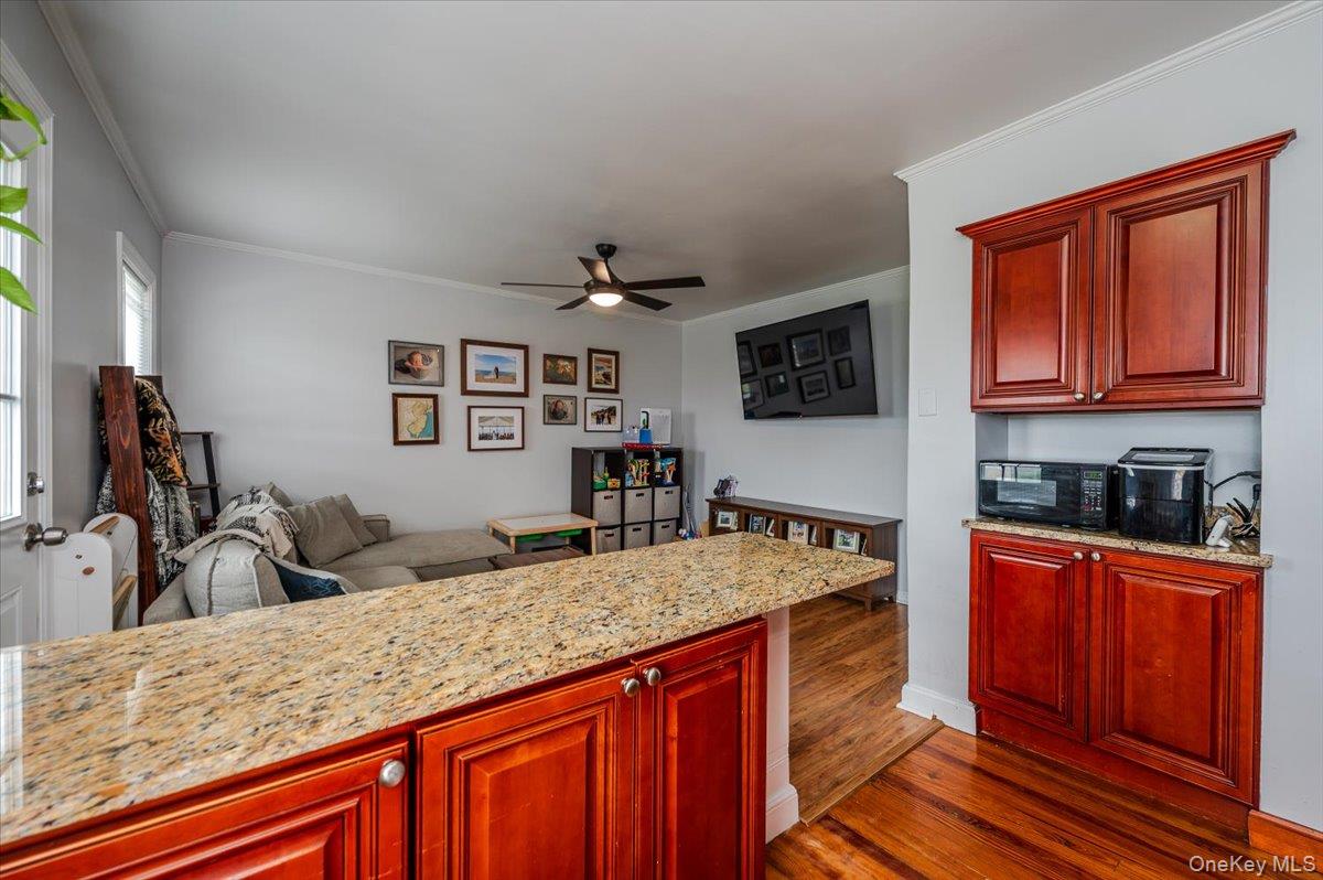 #9 photo, 365 W Hudson Street, Long Beach , NY 11561