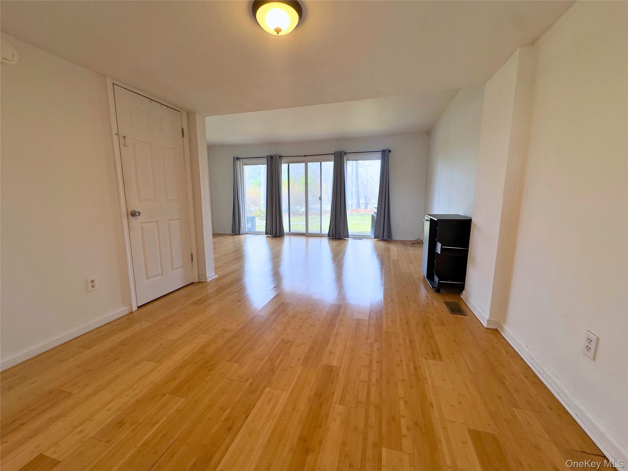 #6 photo, 34 Poplar Lane, Middletown , NY 10941