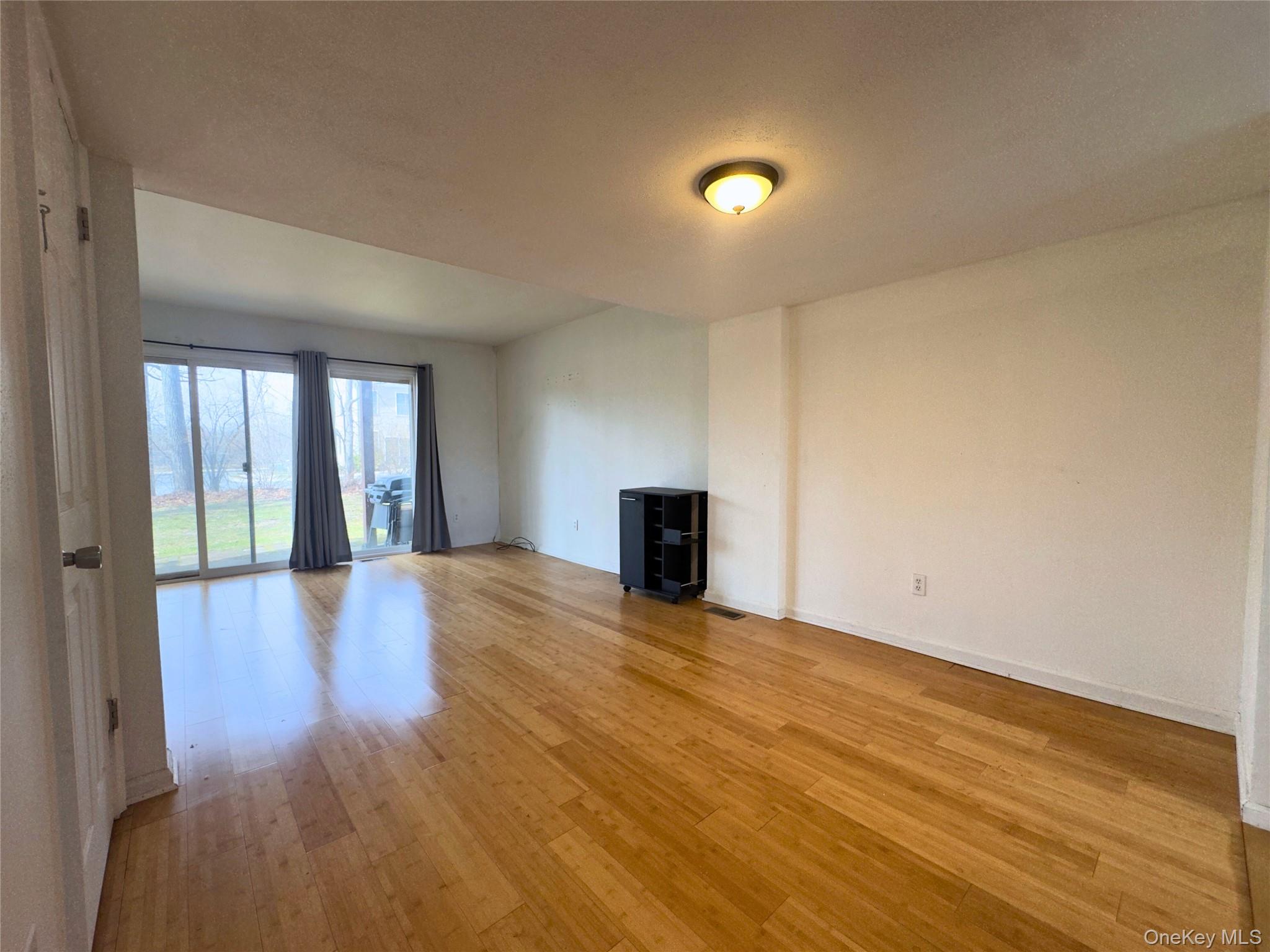 #7 photo, 34 Poplar Lane, Middletown , NY 10941