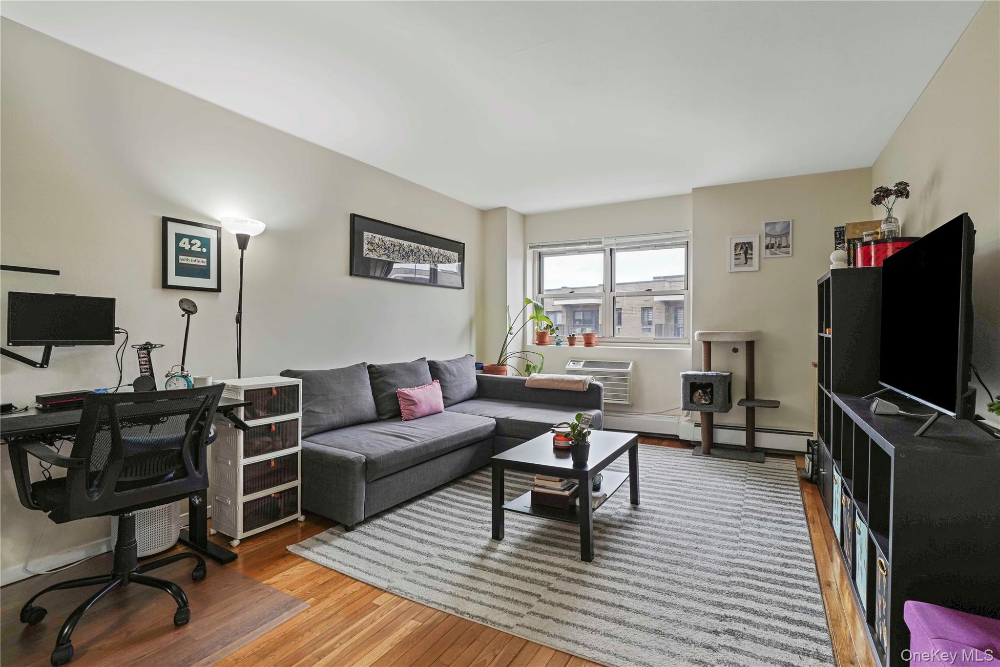 #15 photo, 80 E Hartsdale Avenue, Hartsdale , NY 10530