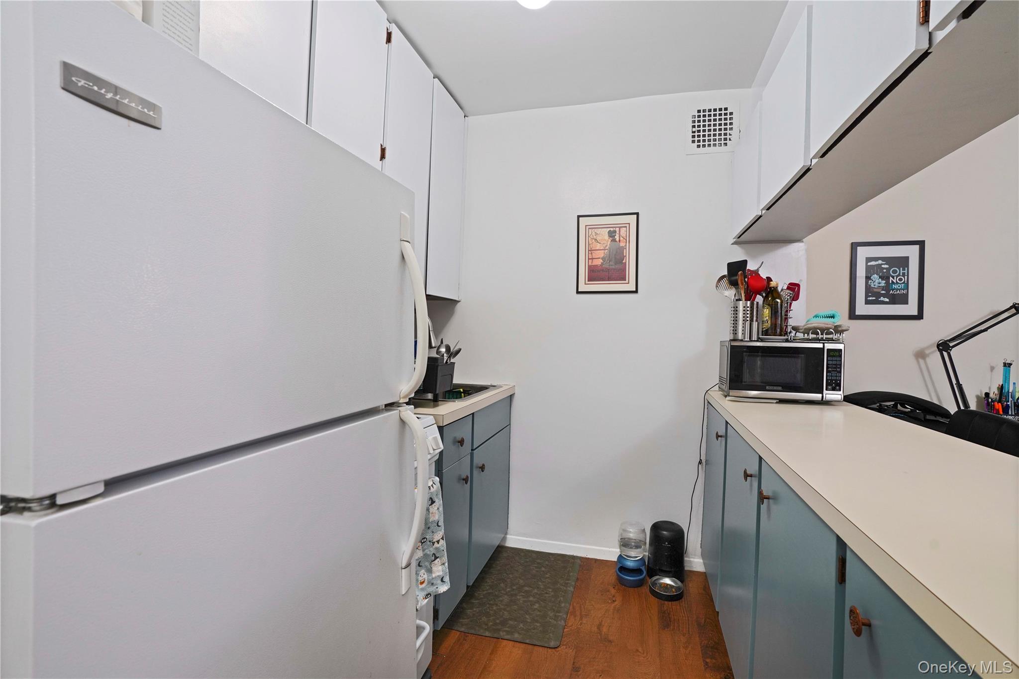 #9 photo, 80 E Hartsdale Avenue, Hartsdale , NY 10530