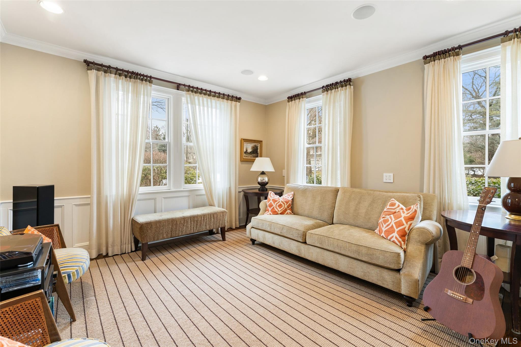 #3 photo, 326 Heathcote Road, Scarsdale , NY 10583