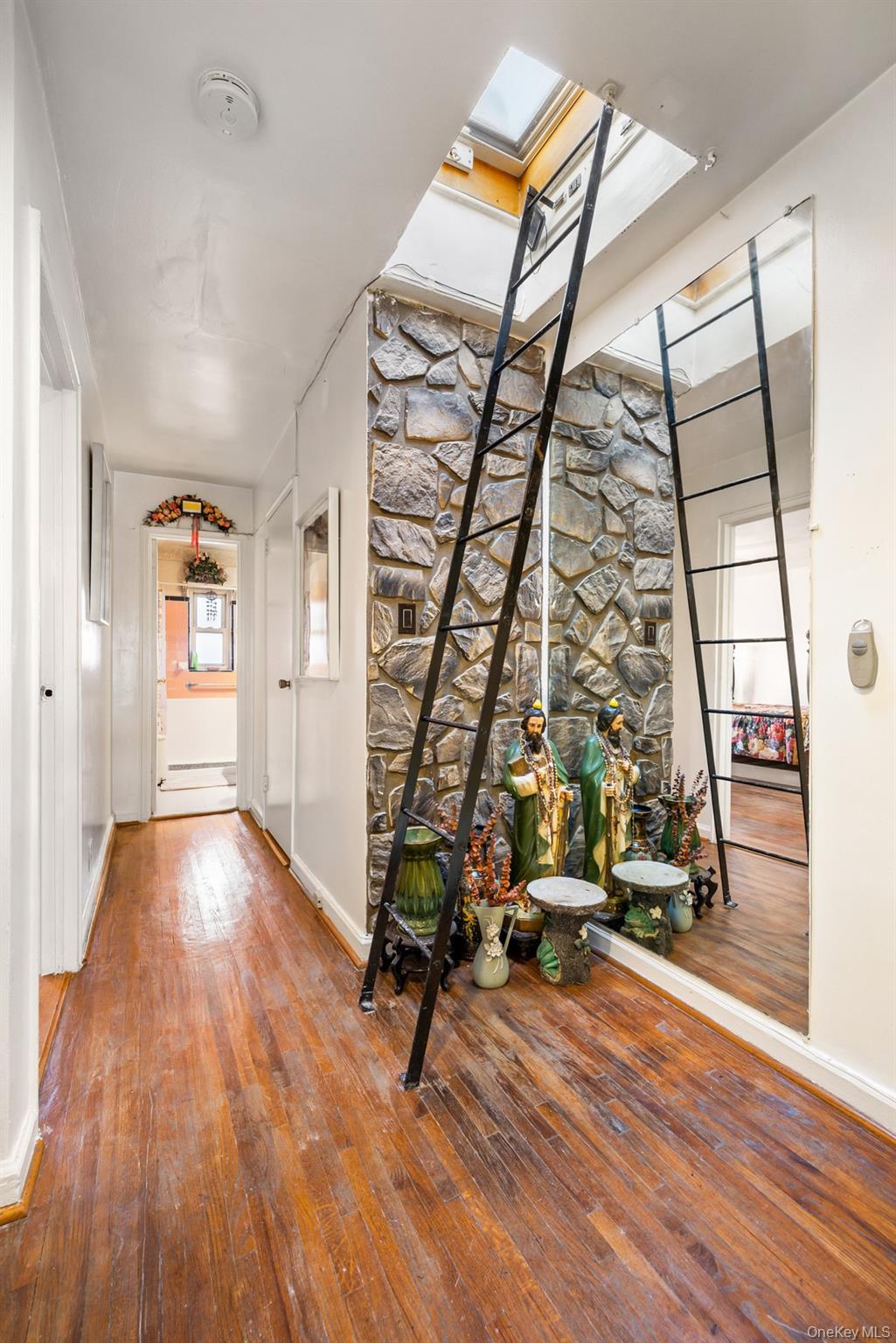 #10 photo, 1529 Hammersley Avenue, Bronx , NY 10469