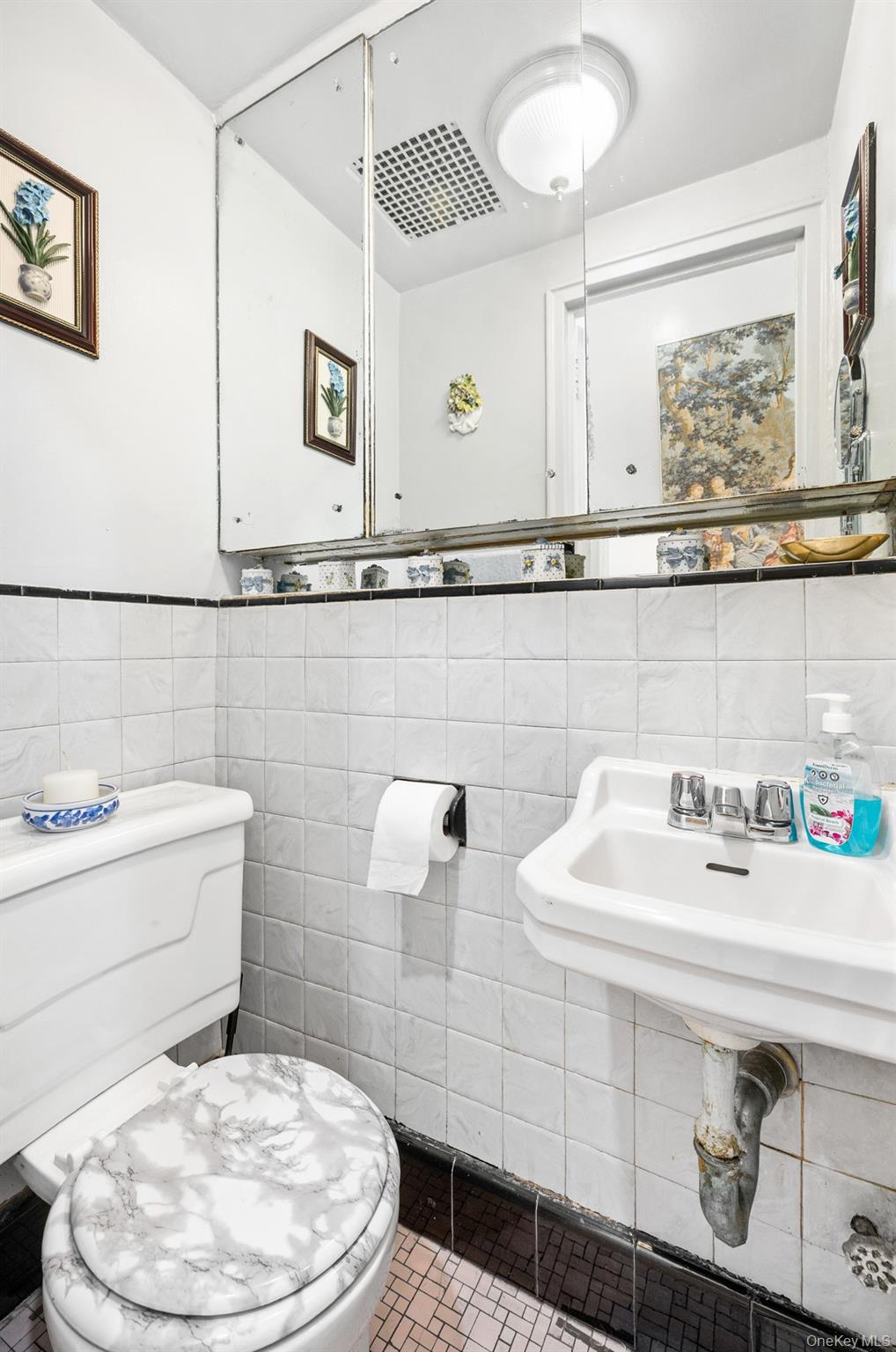 #12 photo, 1529 Hammersley Avenue, Bronx , NY 10469