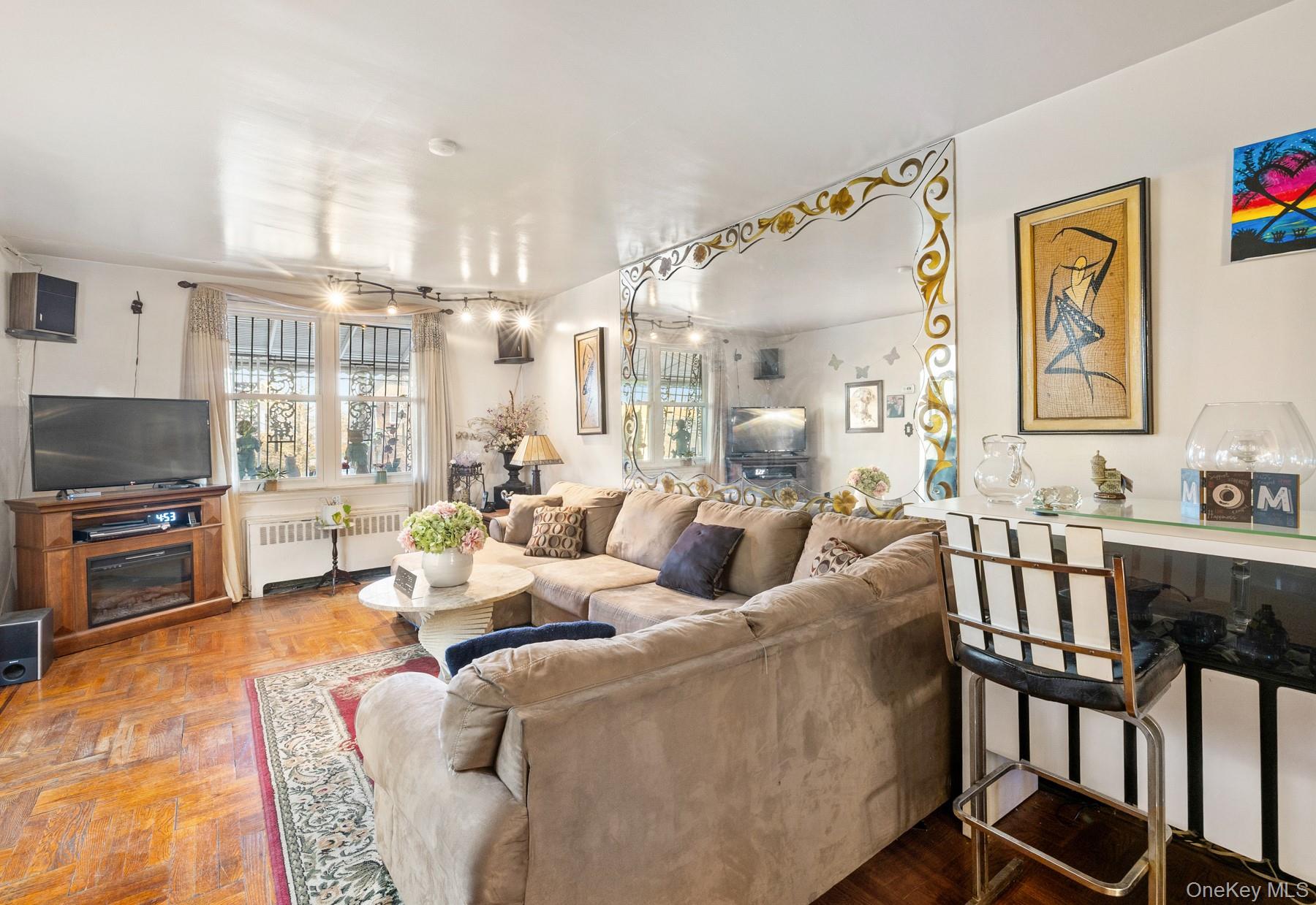 #2 photo, 1529 Hammersley Avenue, Bronx , NY 10469