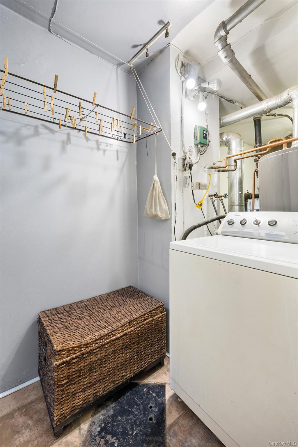 #20 photo, 1529 Hammersley Avenue, Bronx , NY 10469