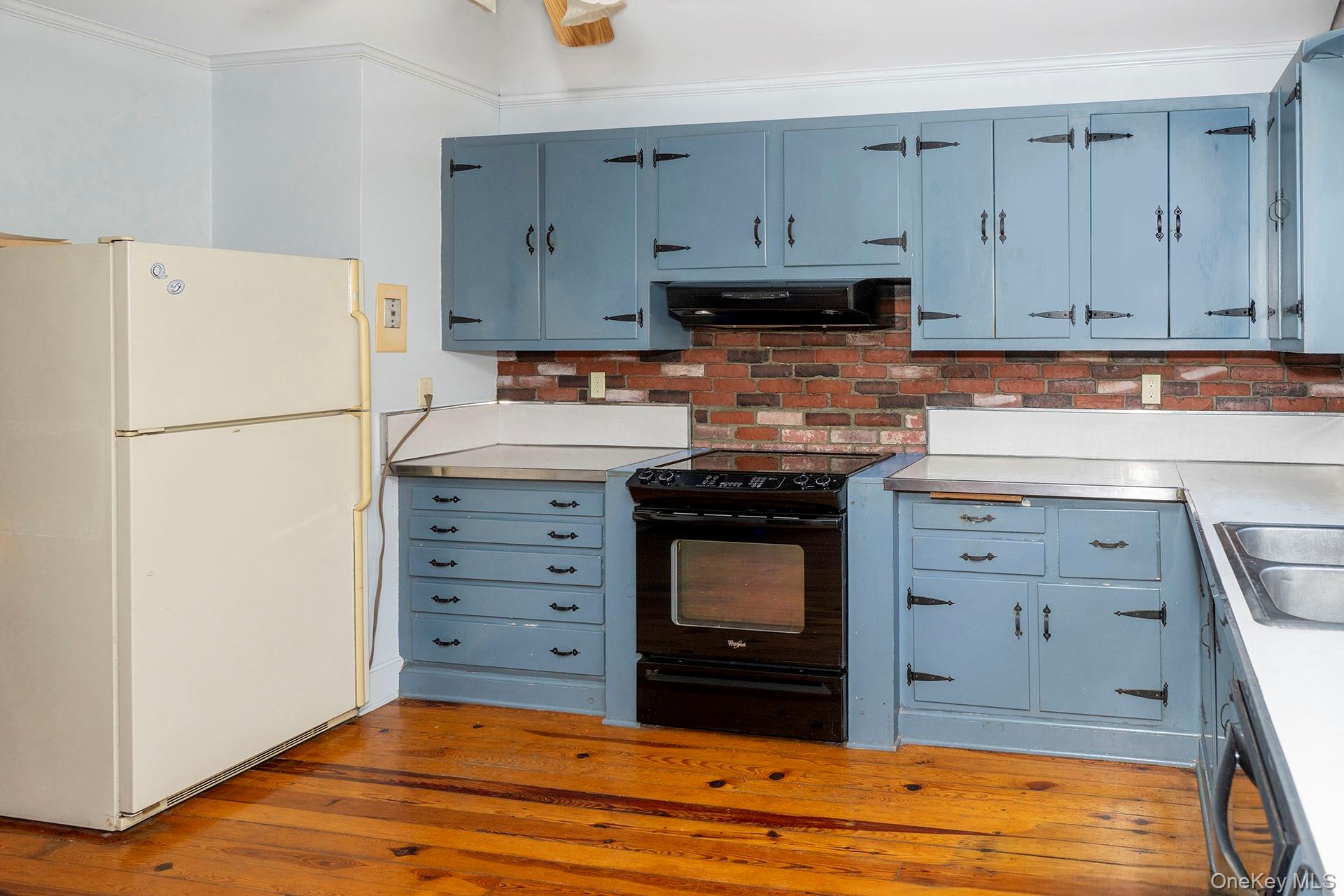 #14 photo, 3985 Route 82, Millbrook , NY 12545