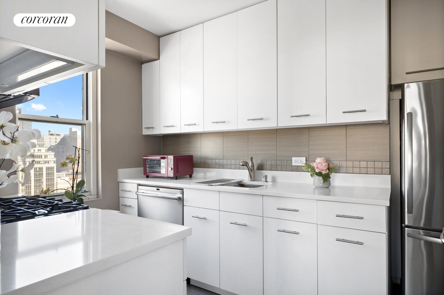 #7 photo, 340 E 64TH Street, ম্যানহাটন Lenox Hill , NY 10065