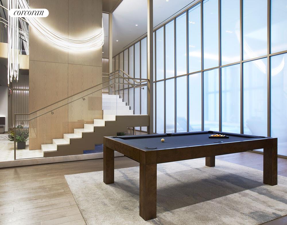 #7 photo, 3 COURT Square, Long Island City , NY 11101