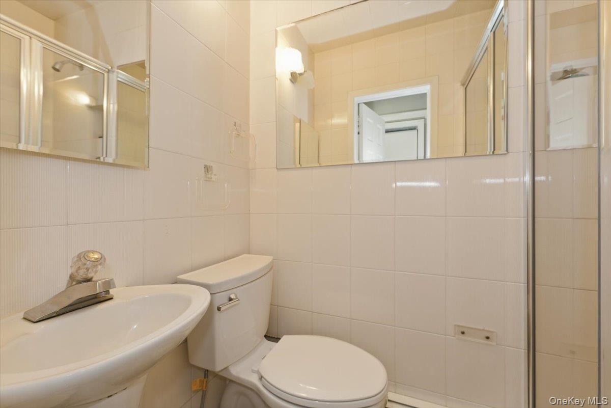 #11 photo, 373 Northfield Road, Woodmere , NY 11598