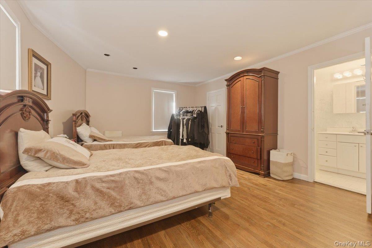 #13 photo, 373 Northfield Road, Woodmere , NY 11598