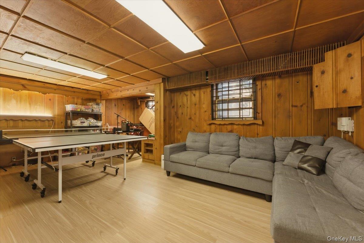 #20 photo, 373 Northfield Road, Woodmere , NY 11598