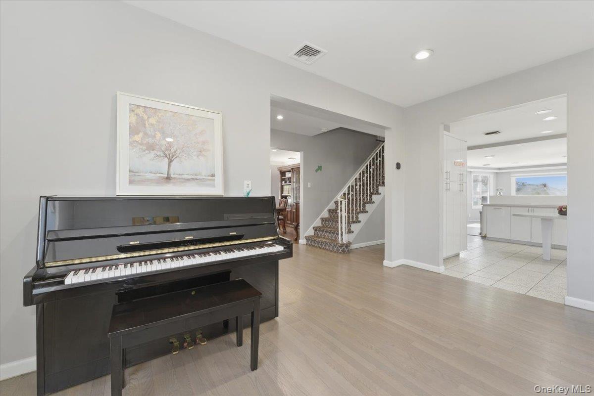 #6 photo, 373 Northfield Road, Woodmere , NY 11598