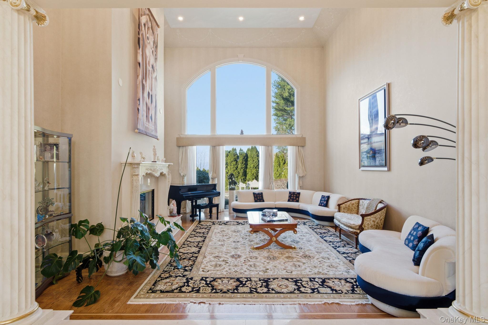 #10 photo, 19 Cobblestone Court, Centerport , NY 11721