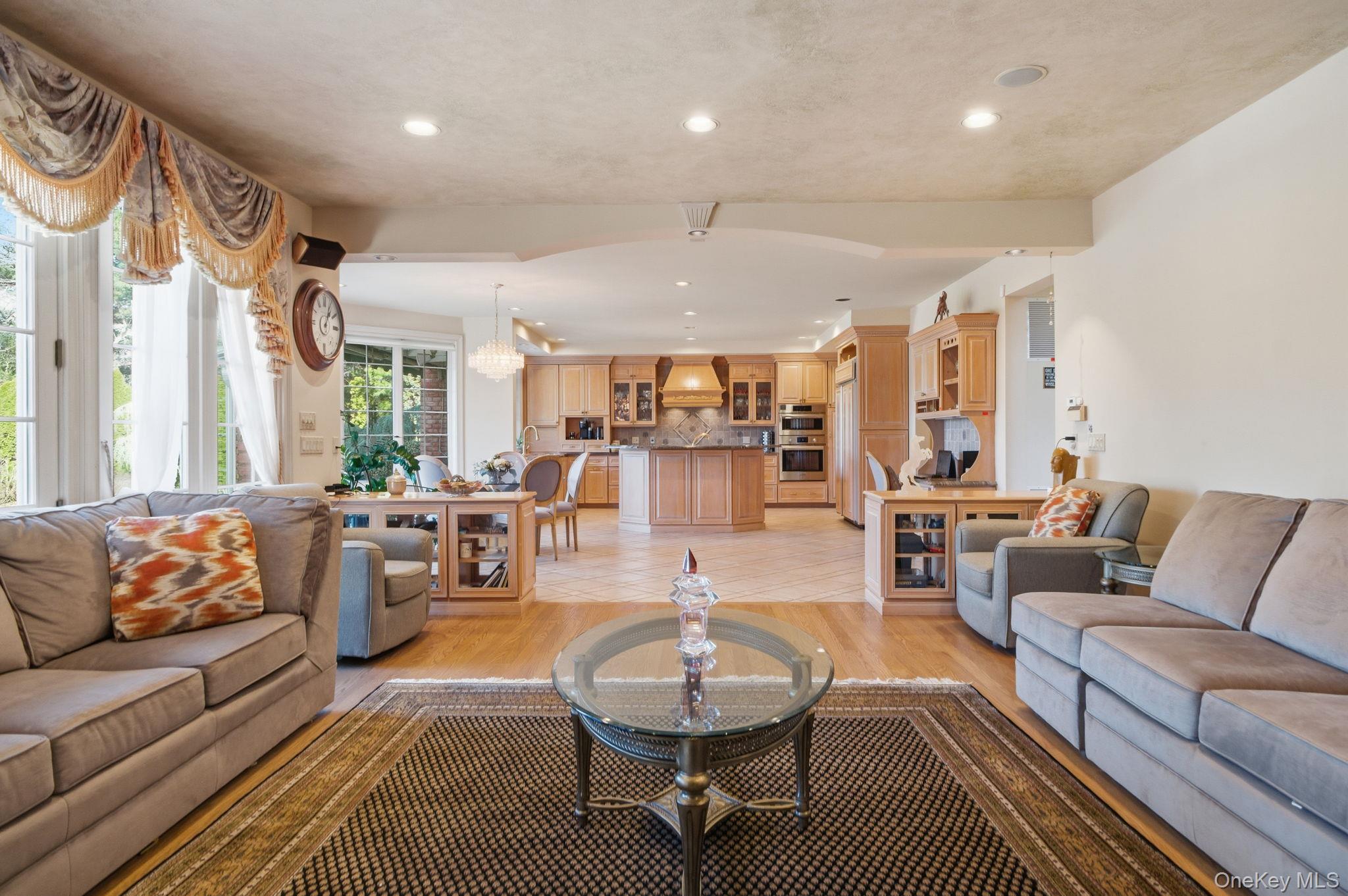 #15 photo, 19 Cobblestone Court, Centerport , NY 11721