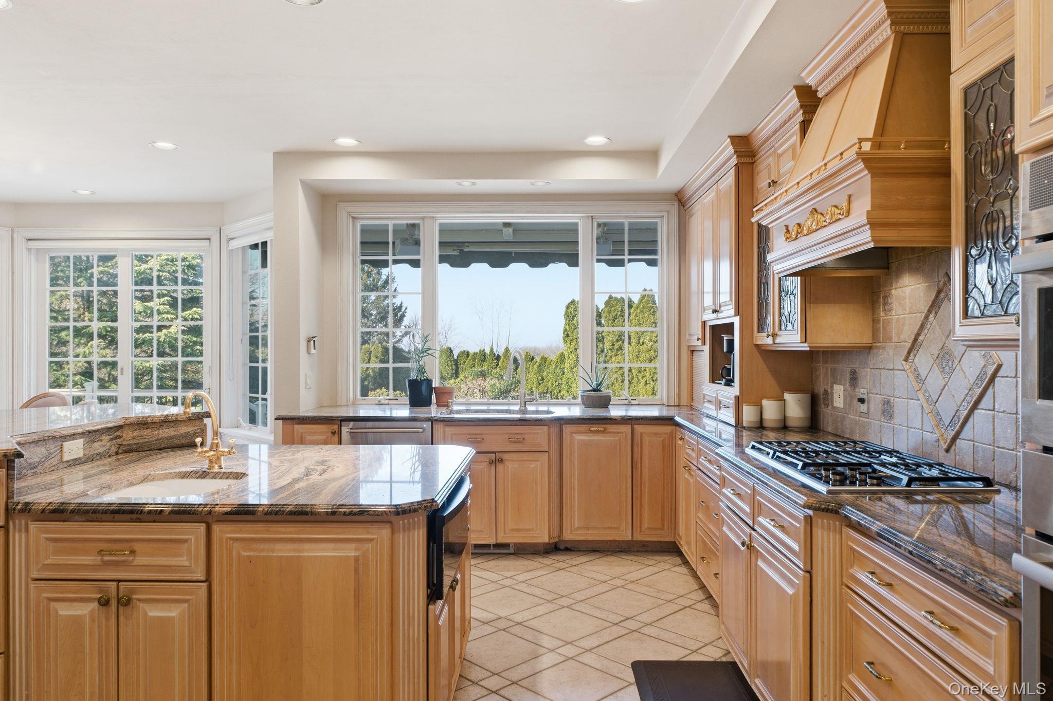 #16 photo, 19 Cobblestone Court, Centerport , NY 11721