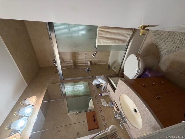 #4 photo, 118 Carol Road, East Meadow , NY 11554