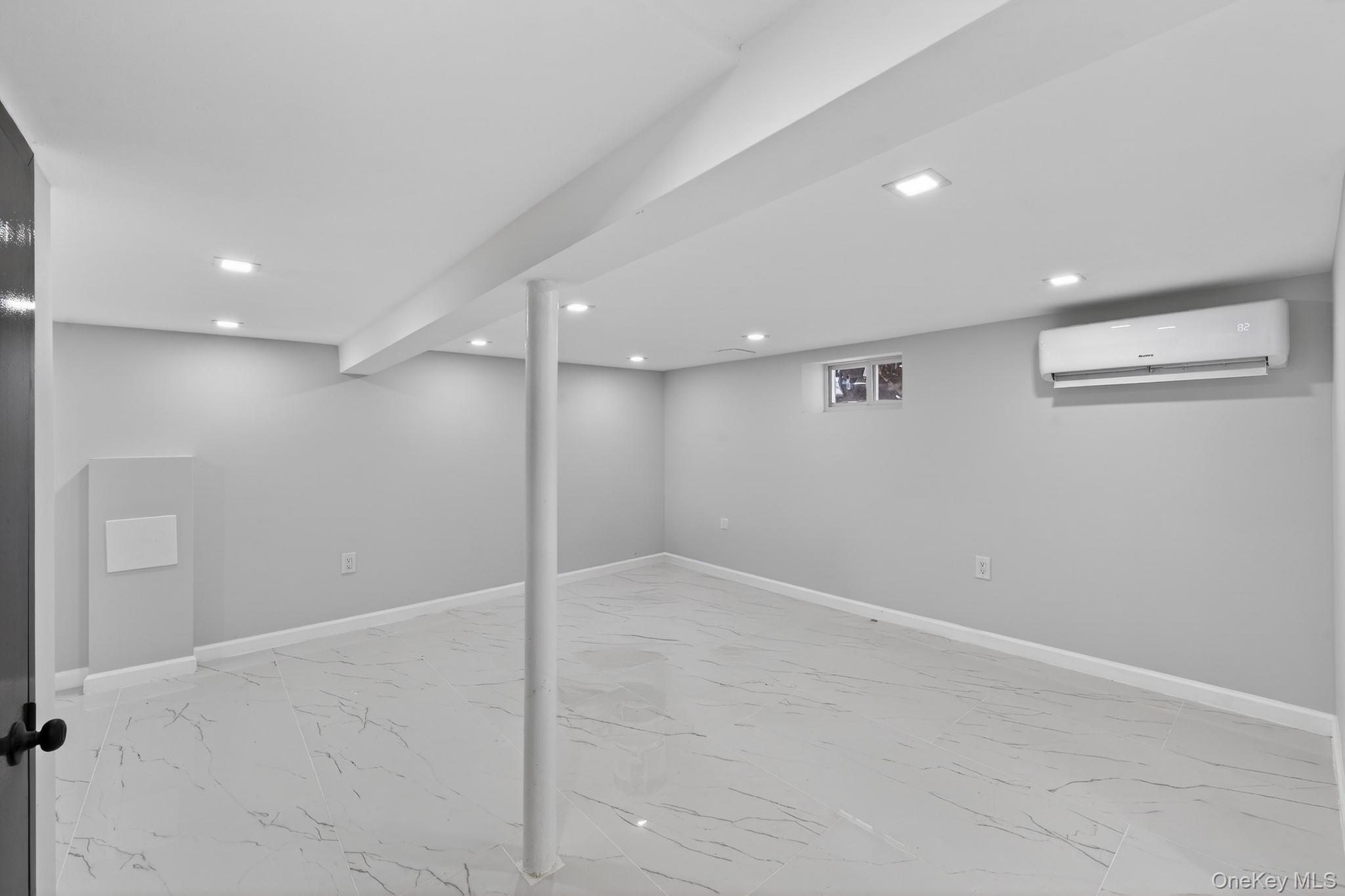 #12 photo, 19450 Murdock Avenue, Saint Albans , NY 11412