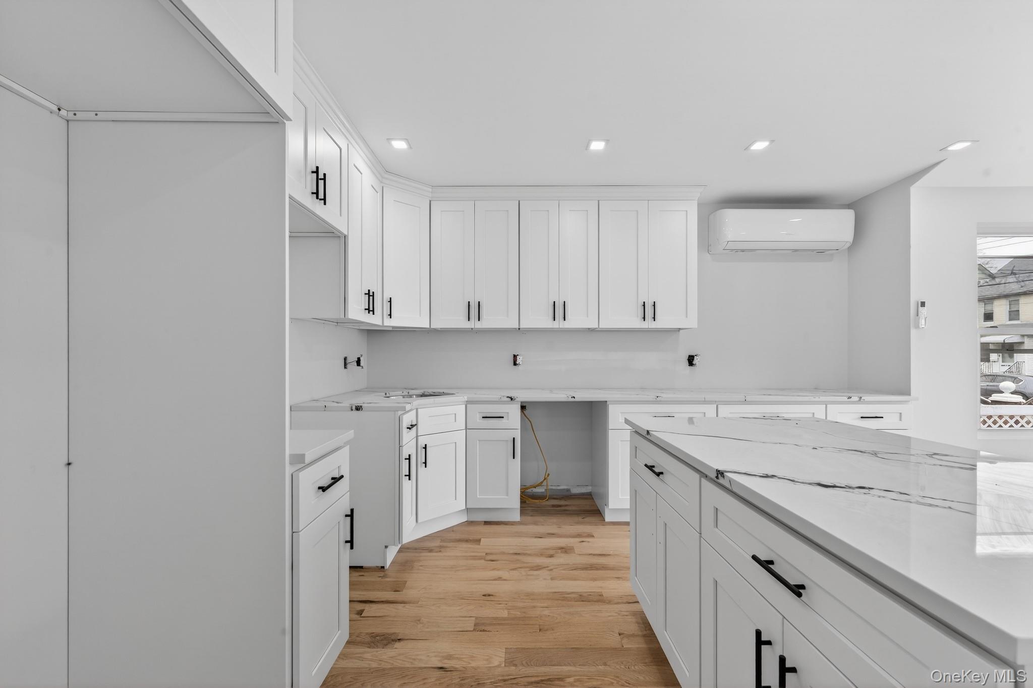 #3 photo, 19450 Murdock Avenue, Saint Albans , NY 11412