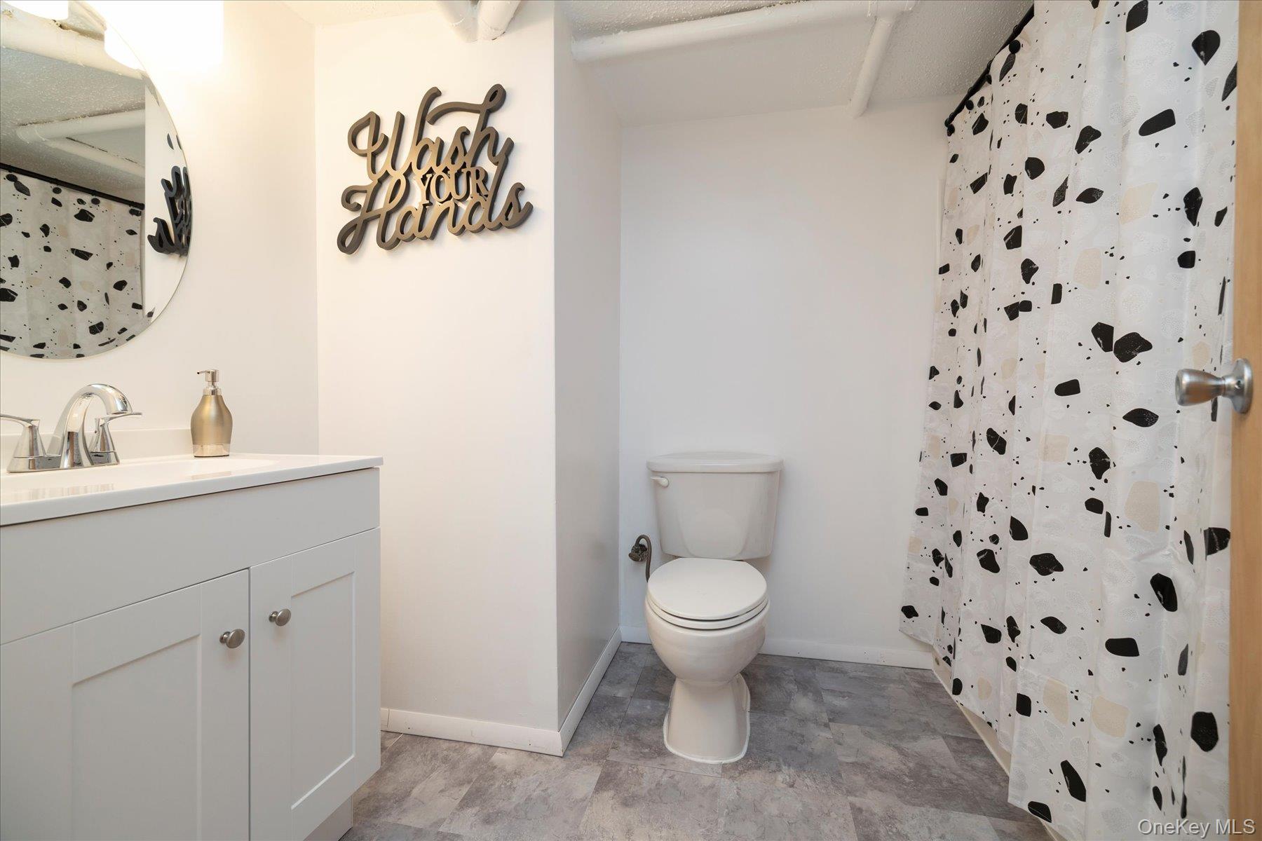 #14 photo, 33 Lukens Avenue, Brentwood , NY 11717