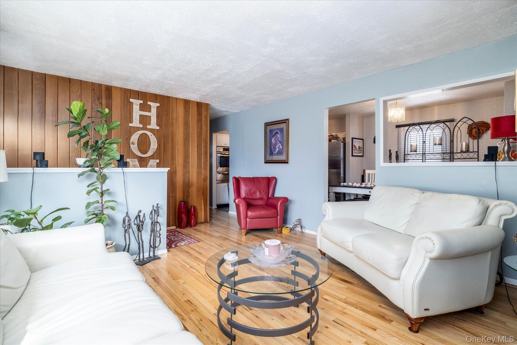 #4 photo, 33 Lukens Avenue, Brentwood , NY 11717