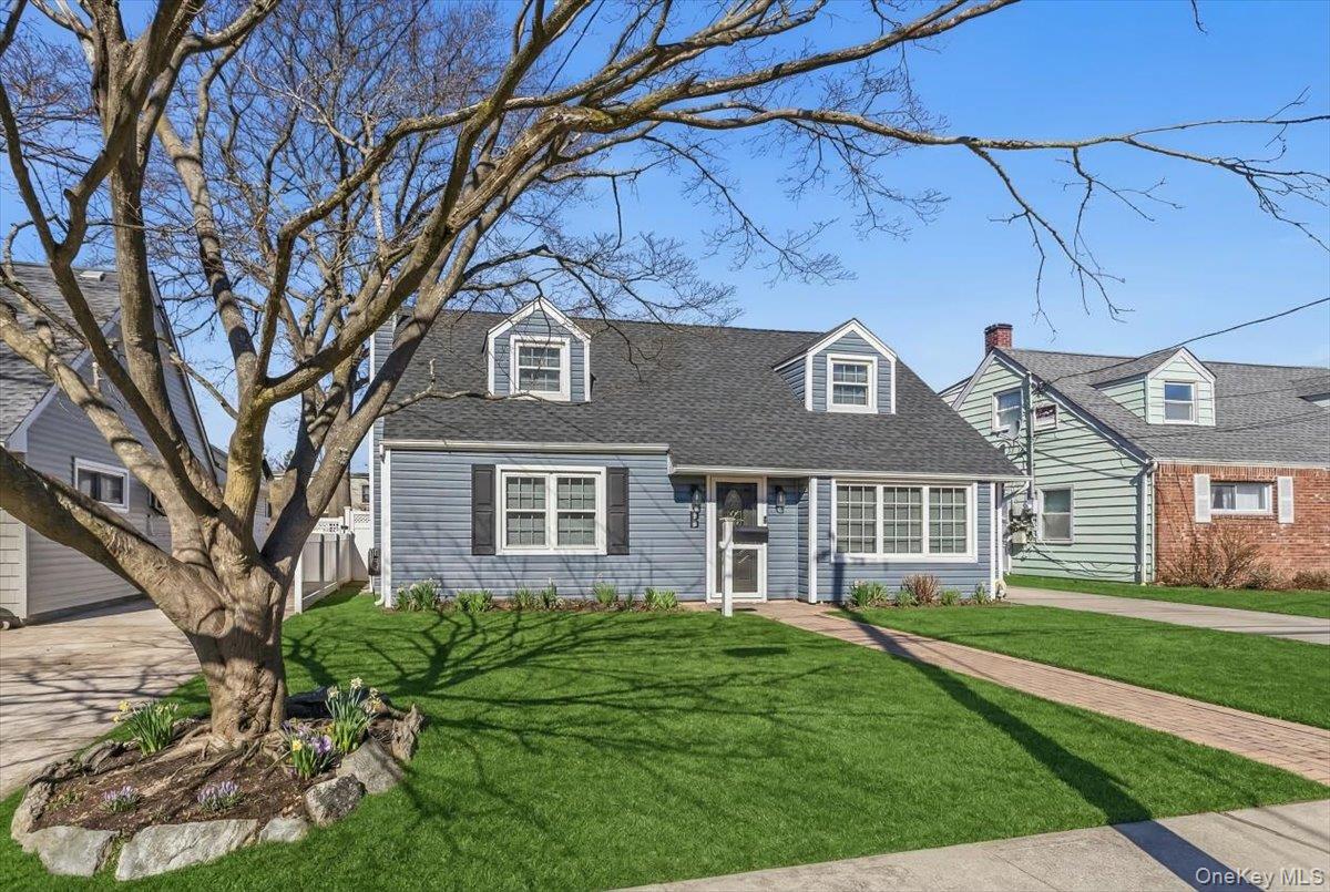 #2 photo, 86 Oceanview Avenue, Valley Stream , NY 11581