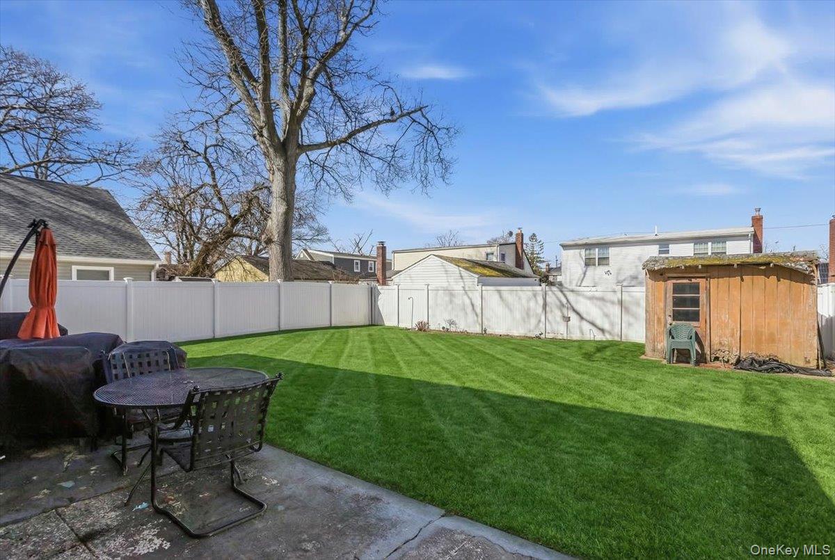 #20 photo, 86 Oceanview Avenue, Valley Stream , NY 11581