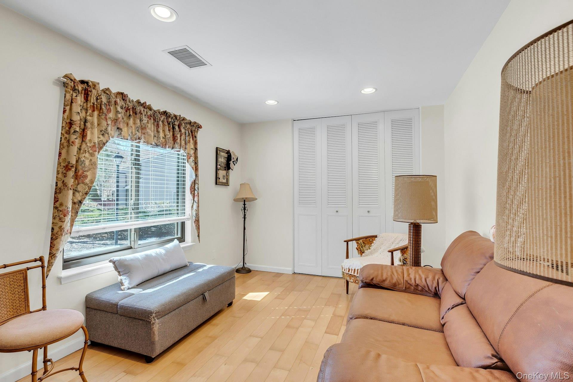 #19 photo, 864 Skyline Drive, সাফোক কাউন্টি Coram , NY 11727