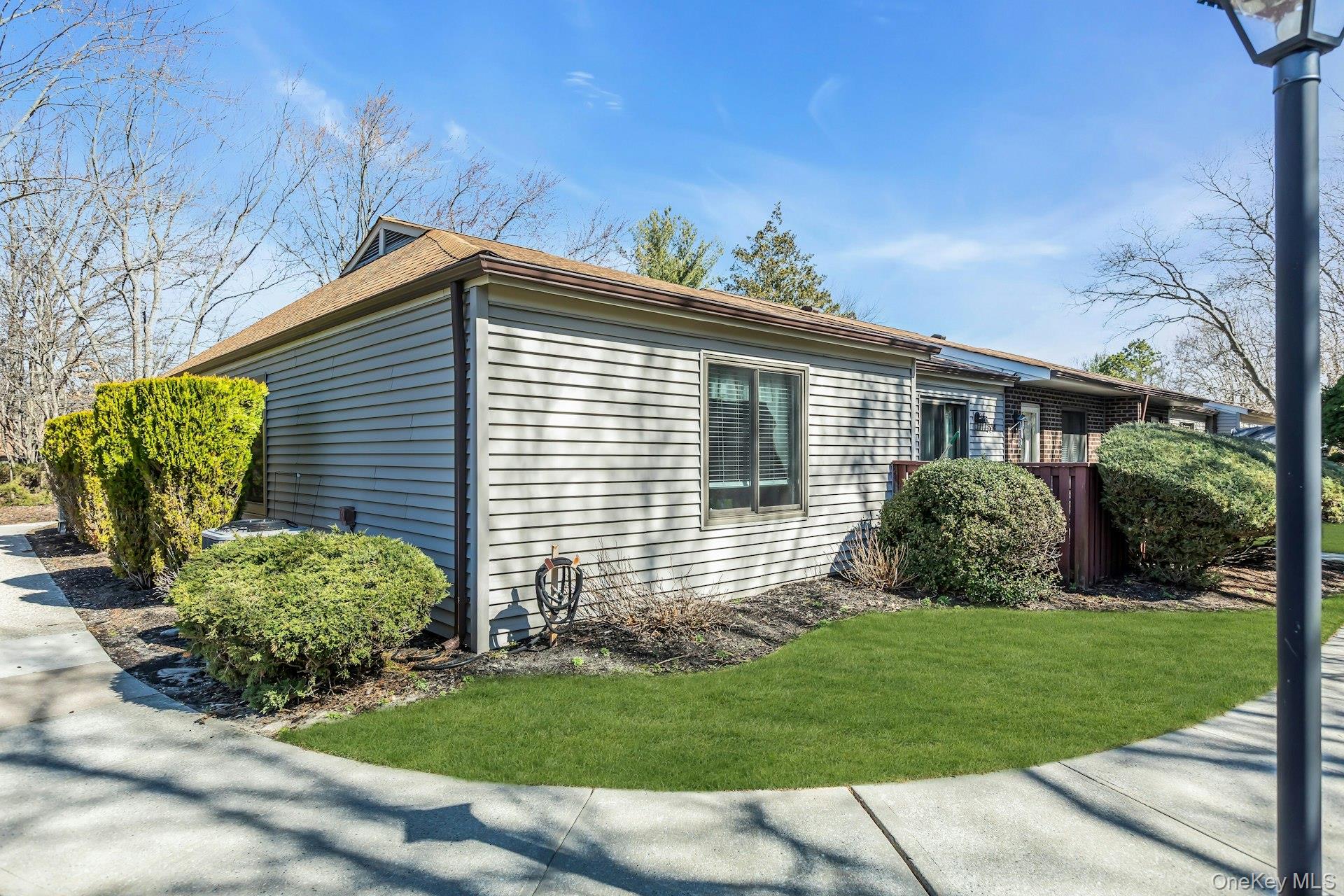 #2 photo, 864 Skyline Drive, সাফোক কাউন্টি Coram , NY 11727