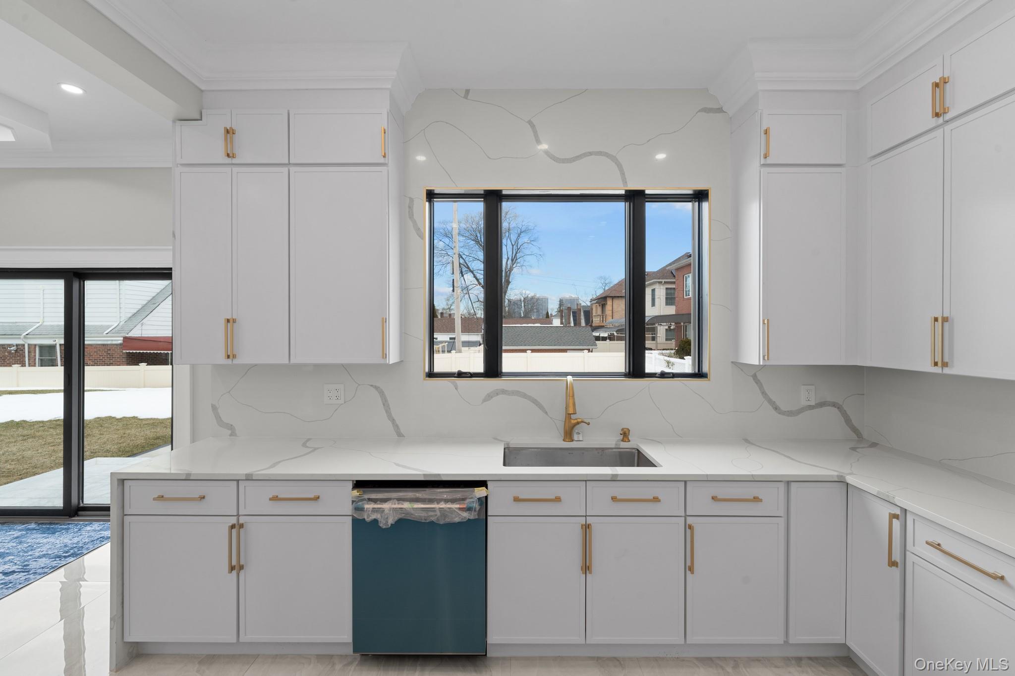 #6 photo, 25909 81st Avenue, Glen Oaks , NY 11004