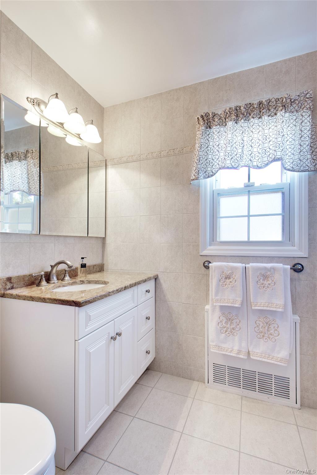 #20 photo, 139 Garden Street, Garden City , NY 11530