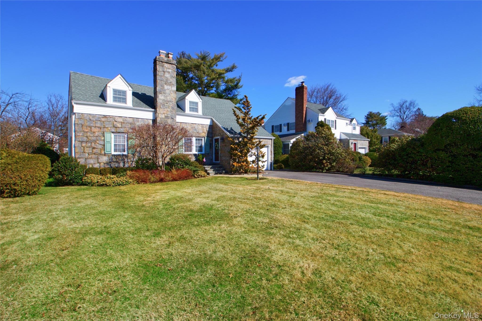 #3 photo, 139 Garden Street, Garden City , NY 11530