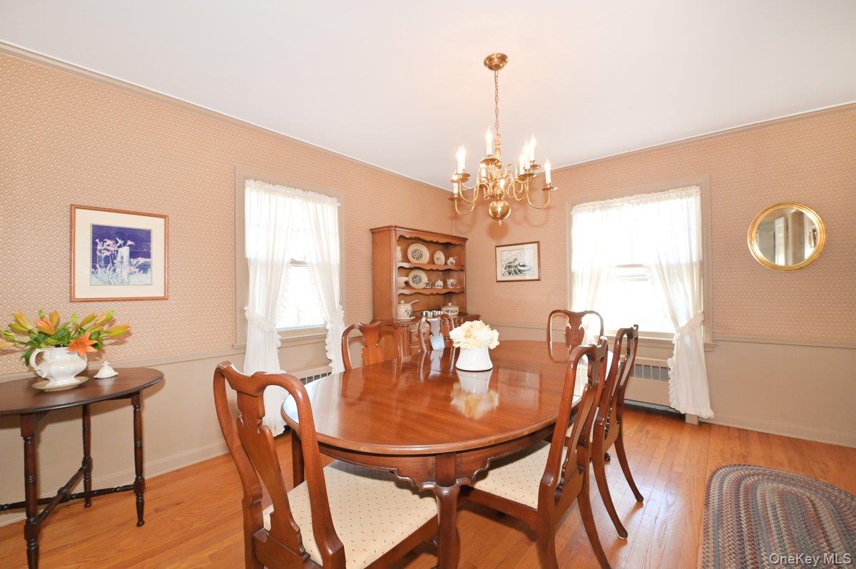 #7 photo, 146 Kildare Road, Garden City , NY 11530